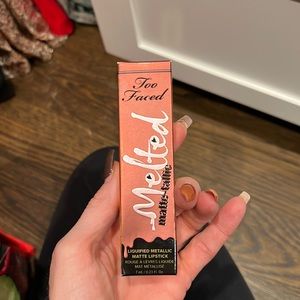 Too faced melted matte-tallic lipstick